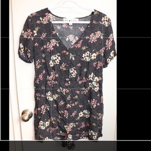 Women’s hiatus floral romper